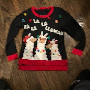 Holiday sweater. Size unknown look like a M/L